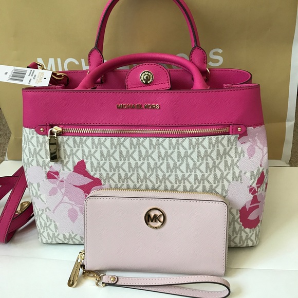 Michael Kors Handbags - 💦🌻mk Satchel set🌻Hailee bag/crossbody & wallet